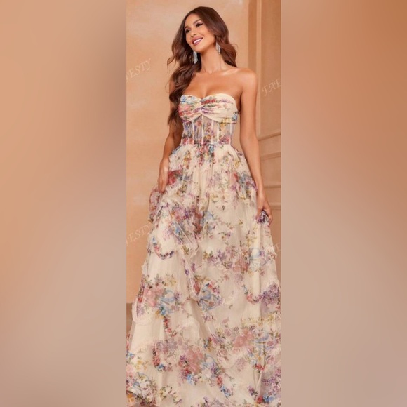 Floral Ruffle Maxi Dress - Picture 3 of 4